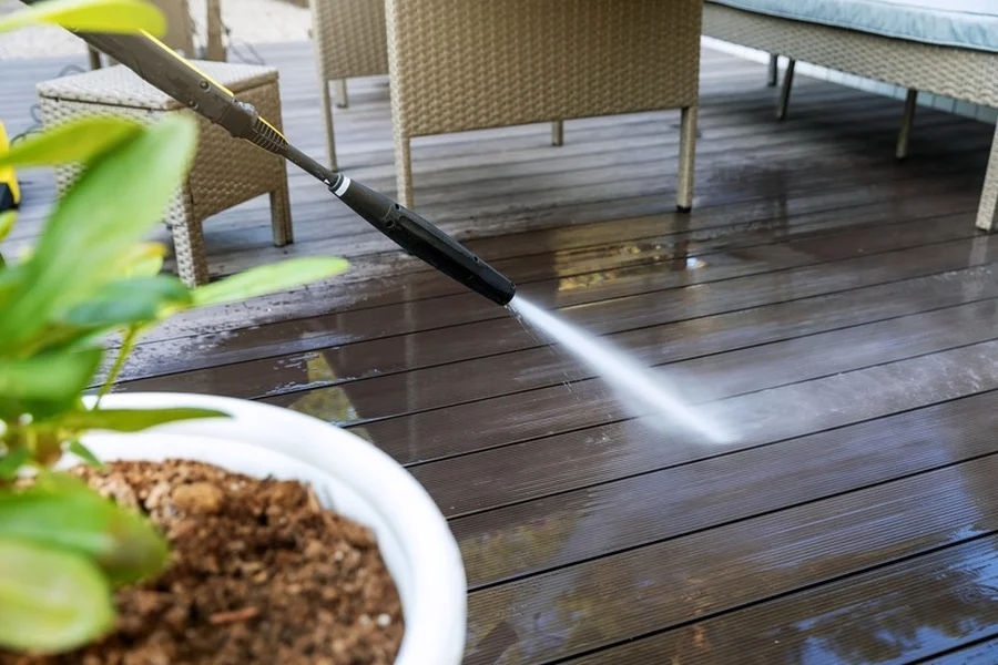 Effective Deck Cleaning Techniques To Remove Stubborn Stains Byron, GA